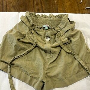 Good Luck Gem size M shorts